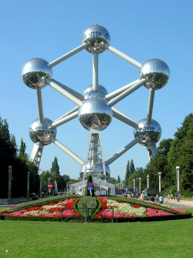 The Atomium, Brussels (© Eupedia.com)